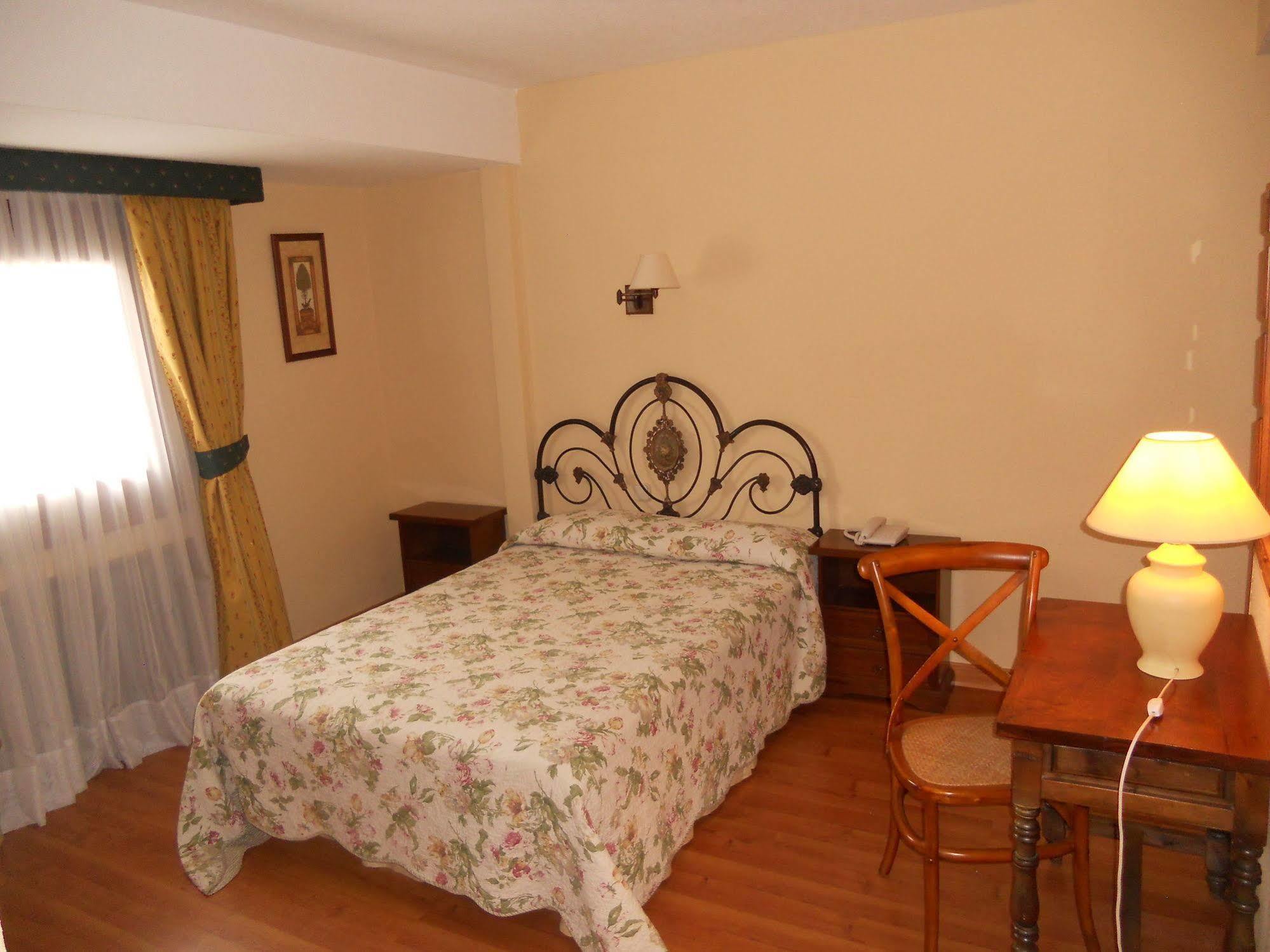 Hotel Rural Las Postas Navacerrada Buitenkant foto